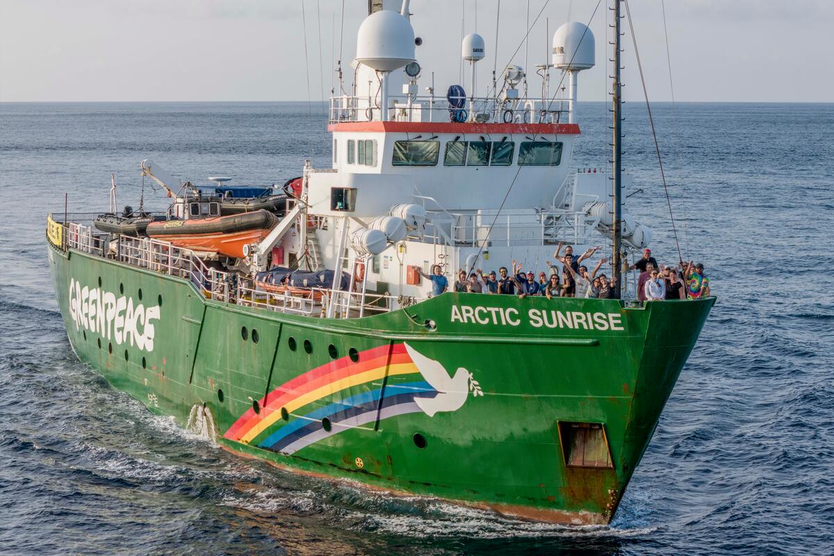 La Fundación Jocotoco se une a la Expedición Galápagos Arctic Sunrise de Greenpeace